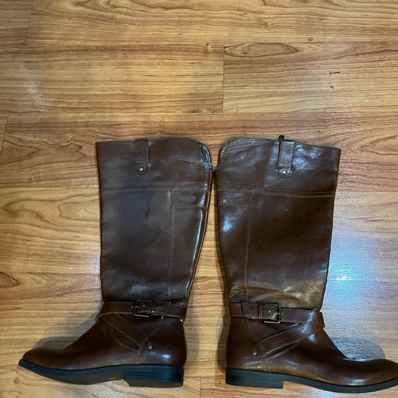 Liz Claiborne Womens brown boots with zipper riding style wider calf - Picture 2 of 6